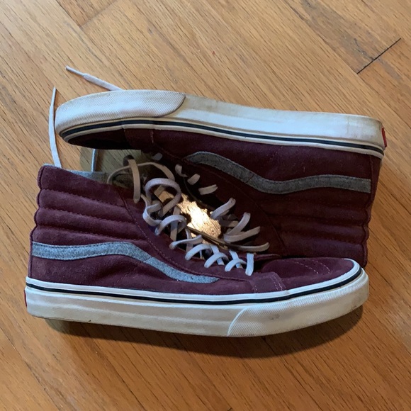 Vans high top maroon sneakers - Picture 2 of 6